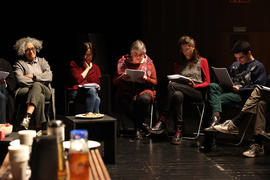 Fotografia 07: Luminescence Dating, de Carey Perloff