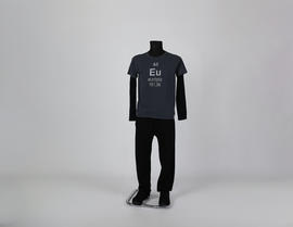 Figurino Nuno Geraldo (t-shirt Eu): O Bairro da Tabela Periódica