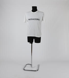 T-shirt Passageiro: As Moscas são Ratos que Voam